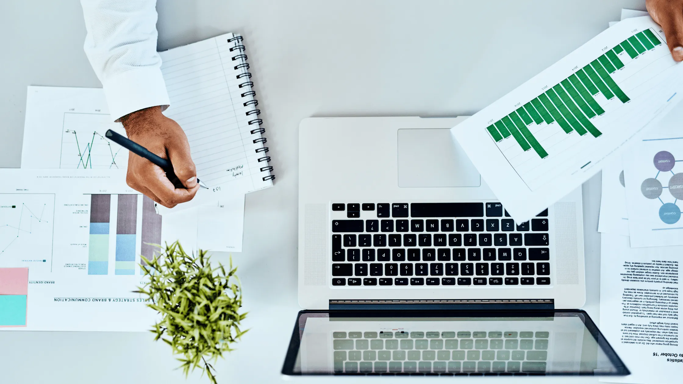 努力比天賦重要，進步是與自己比較 - 專訪台大會計系/外資証券研究部副總裁顏志天